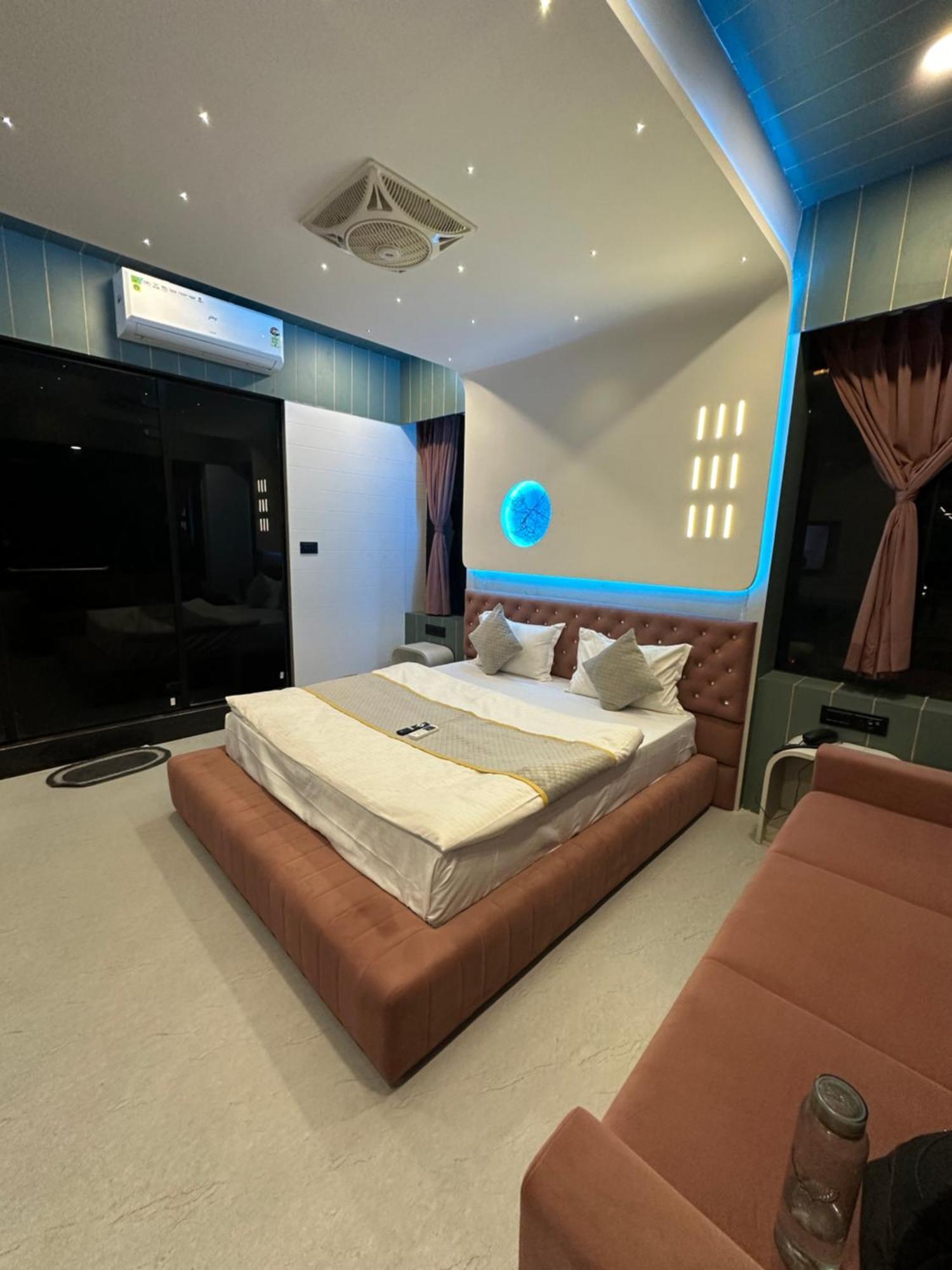 סוראט Hotel Victoria Prime מראה חיצוני תמונה