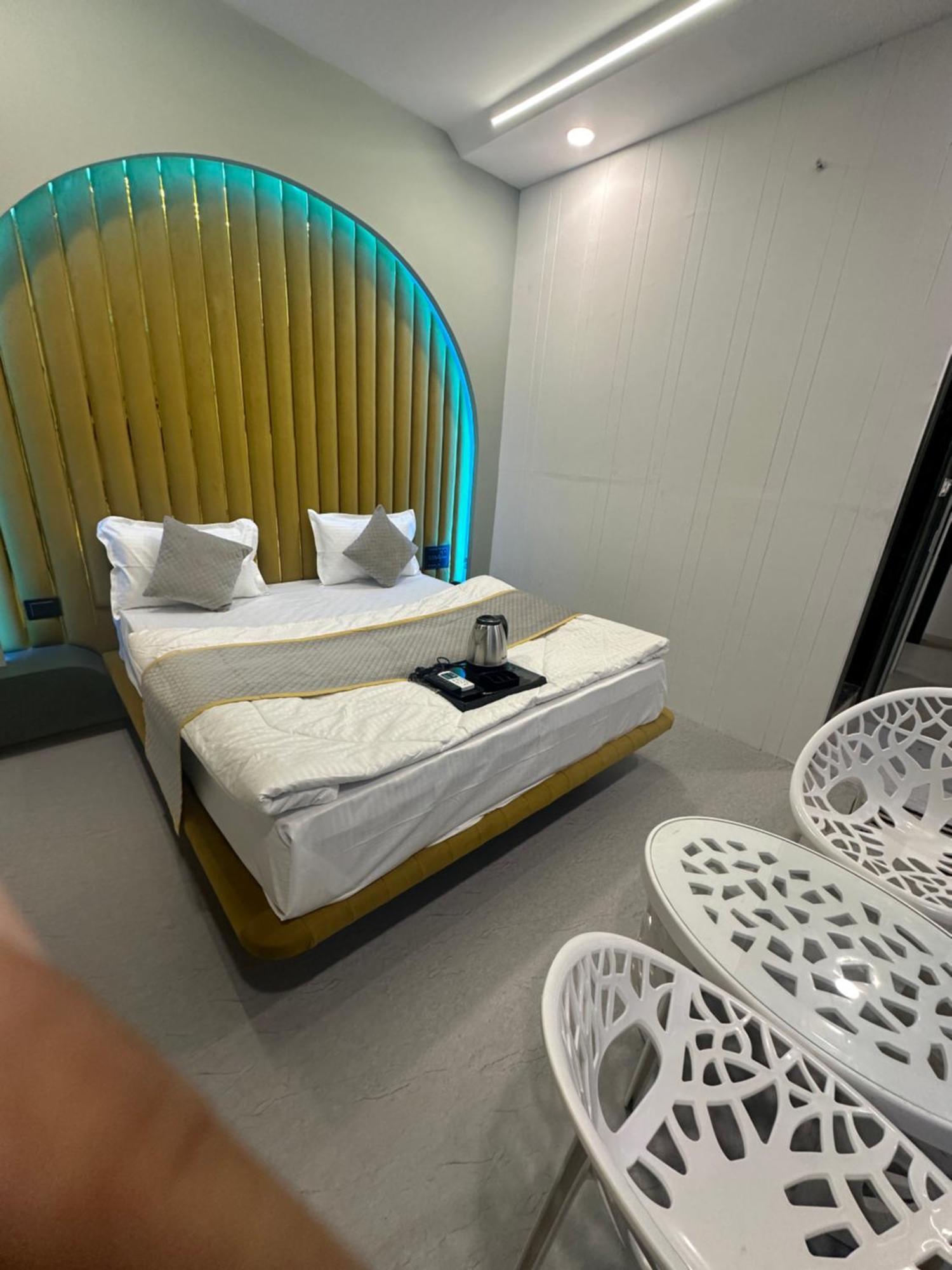 סוראט Hotel Victoria Prime מראה חיצוני תמונה