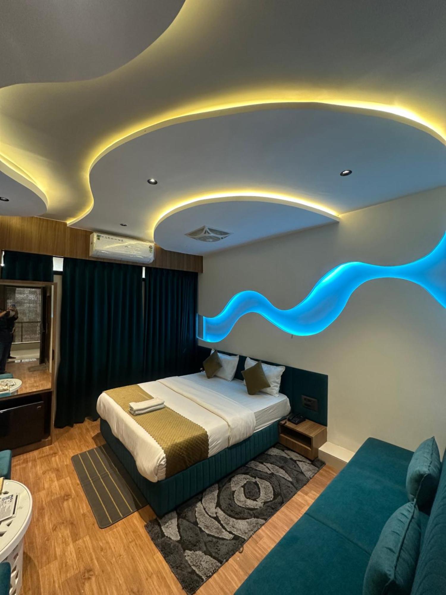 סוראט Hotel Victoria Prime מראה חיצוני תמונה