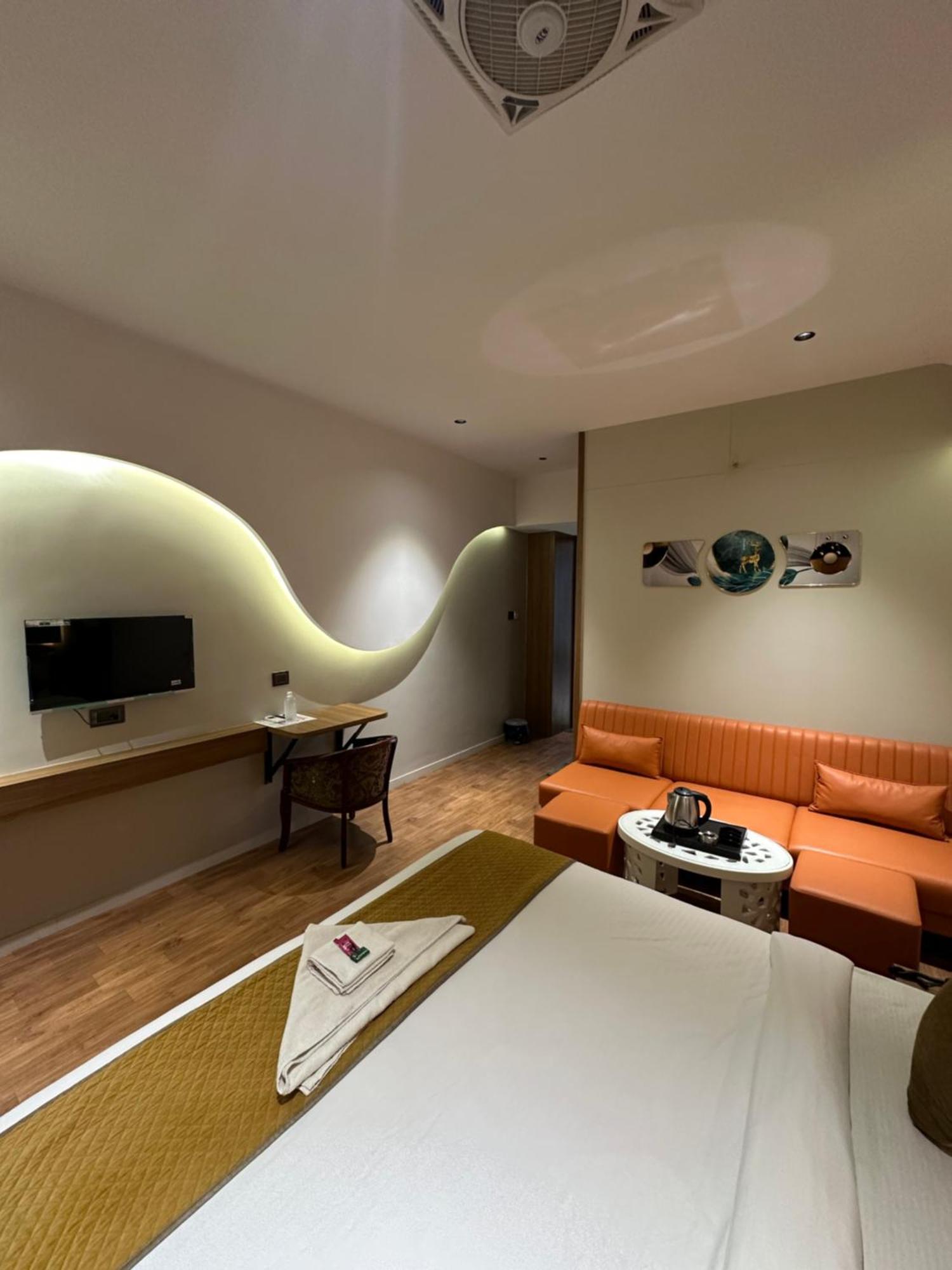 סוראט Hotel Victoria Prime מראה חיצוני תמונה